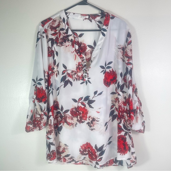 Maurices Tops - Maurice’s Plus Size Floral Print Top